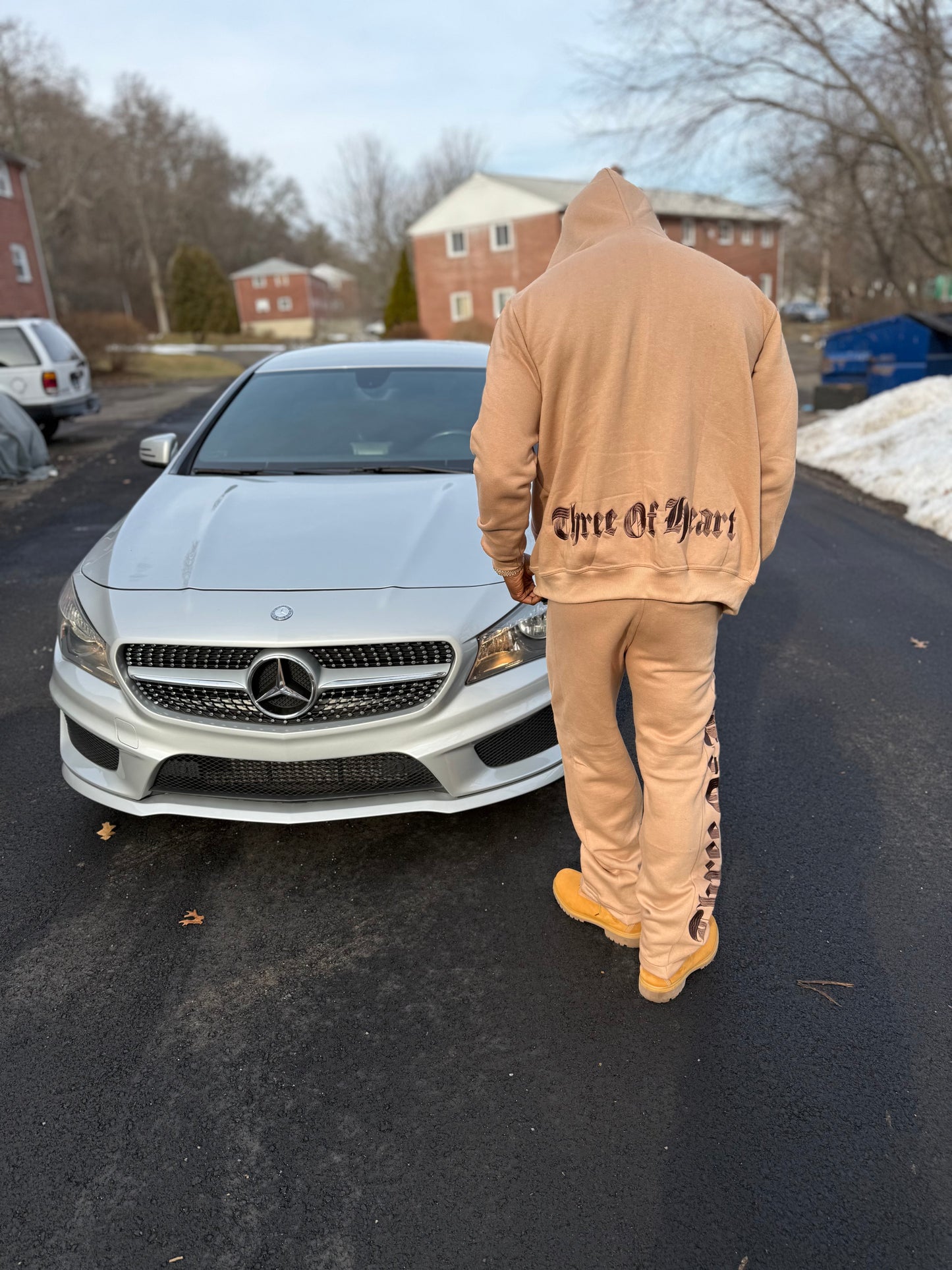 Threeofheart stock sweatsuit